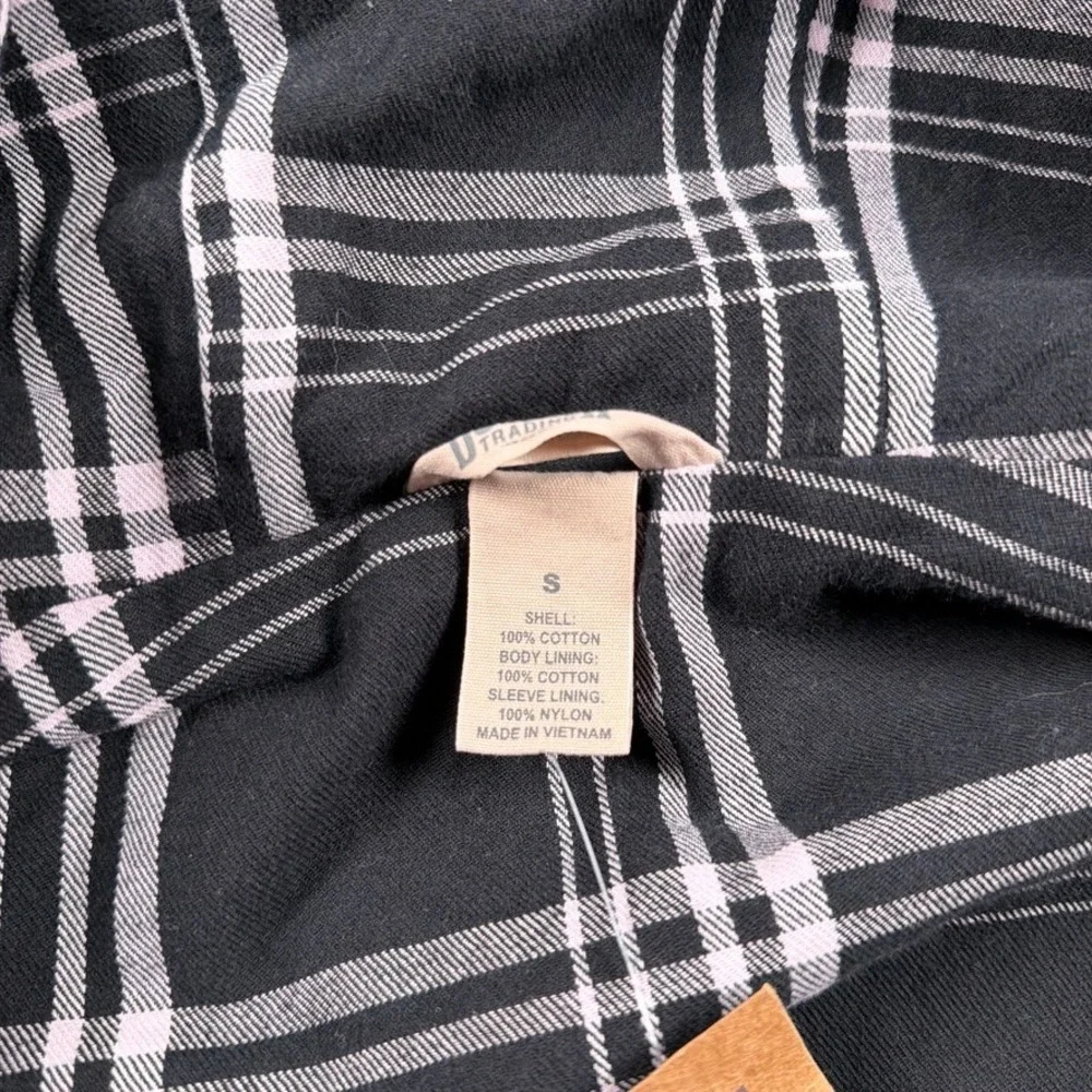 Duluth Trading Co Can-Do Canvas Coat‎ Womens Small Maroon Red Flannel Lined Hood